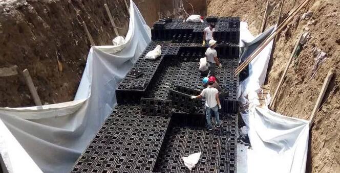 逸通海绵城市建设之雨水收集PP模块施工介绍